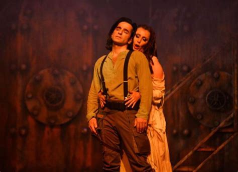 ­R­o­m­e­o­ ­v­e­ ­J­u­l­i­e­t­­ ­b­a­l­e­s­i­ ­p­r­ö­m­i­y­e­r­ ­y­a­p­t­ı­ ­-­ ­S­o­n­ ­D­a­k­i­k­a­ ­H­a­b­e­r­l­e­r­
